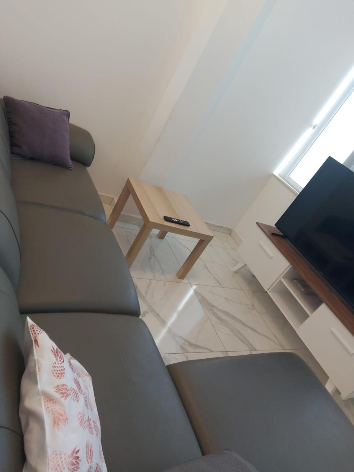 Central Apartment In Swieqi Is-Swieqi Exterior foto